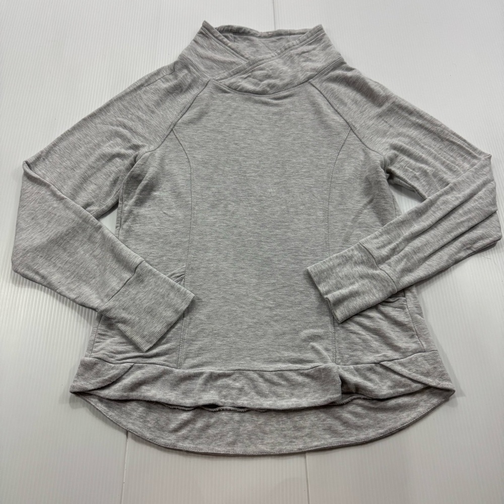 362.‎ Yogalicious Light Gray Women's High-Neck Sweatshirt (M)